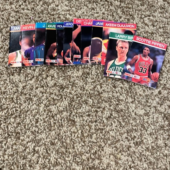 ⚠️Complete set⚠️ of NBA Hoops series 1 mini books! - Picture 3 of 3